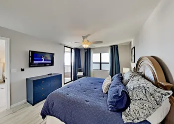 Beach Front Rentals at Sanibel Harbour Resort hotel thumbnail 7