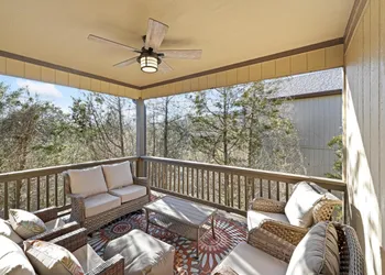 Red Rock Lodge hotel thumbnail 4