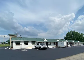 Economy Inn Lonoke hotel thumbnail 2