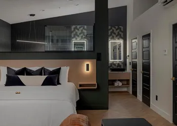 Grotto Resort hotel thumbnail 3