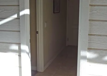 Collins Horse Ranch hotel thumbnail 2