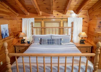 Big Bear Lodge MTN View Hot Tub Game Room hotel thumbnail 6