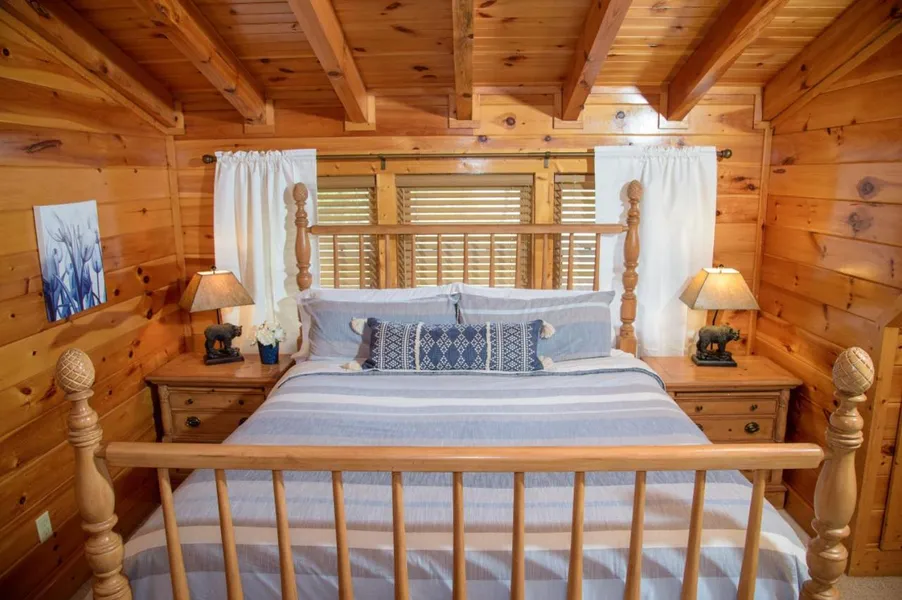 Big Bear Lodge MTN View Hot Tub Game Room hotel detail image 6