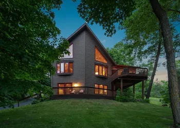 The Loonstar Lodge On Rabbit Lake hotel thumbnail 5