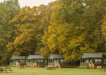 neversink river resort hotel thumbnail 3