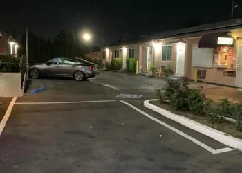 Cinema Motel hotel thumbnail 2