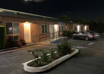 Cinema Motel hotel thumbnail 3