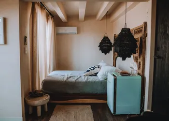 Casa Realm hotel thumbnail 7