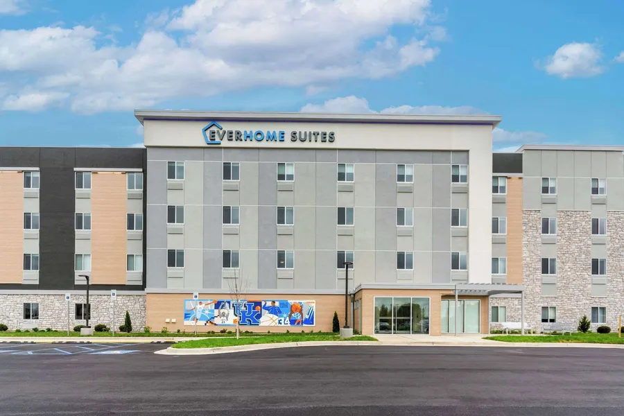 Everhome Suites Lexington - Horse Park hotel detail image 2