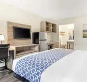 Suburban Studios Tysons Corner hotel detail image 7