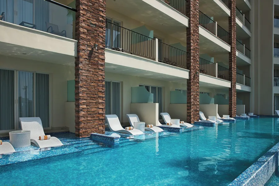 Altitude by Krystal Grand Los Cabos – All Inclusive hotel detail image 2