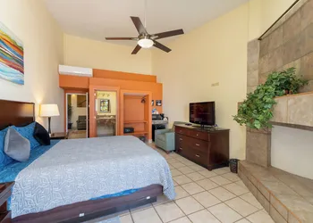 Hotel El Faro Loreto hotel thumbnail 8