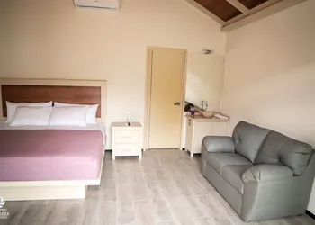 Río HOTEL y glamping hotel thumbnail 6