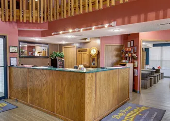 Ramada by Wyndham Branson Theatre District hotel thumbnail 7
