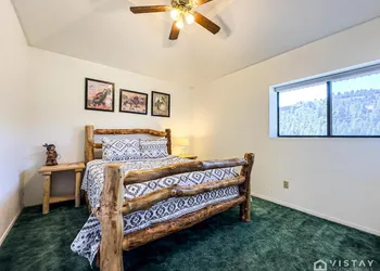 Lakeview Lodge hotel thumbnail 3