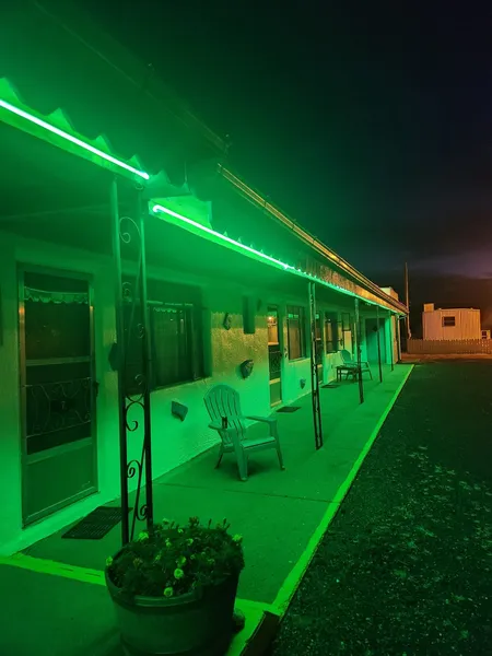 Maverick Motel and Glamp Ground hotel detail image 2