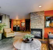 Room in the heart of lions head walk to ski lifts 2 queen beds hotel detail image 4