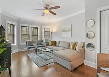 Quiet Spacious 2BR Apt walk to Train near Shops - Wolcott 3 hotel thumbnail 7