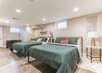 Cozy Semi Detached Home in NE DC hotel thumbnail 4