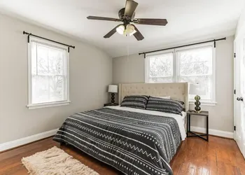 Cozy Semi Detached Home in NE DC hotel thumbnail 5