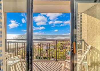 4th Floor Oceanfront 1 Bedroom Suite! Beach Cove Resort 411 hotel thumbnail 5