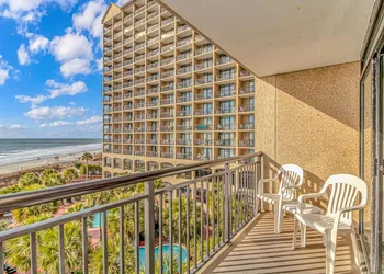 4th Floor Oceanfront 1 Bedroom Suite! Beach Cove Resort 411 hotel thumbnail 6