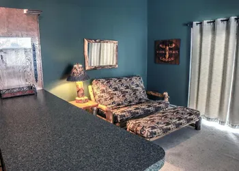 Fawn Valley Inn- 230 apts hotel thumbnail 3
