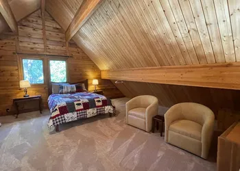 Avid Hiker Lodge hotel thumbnail 5