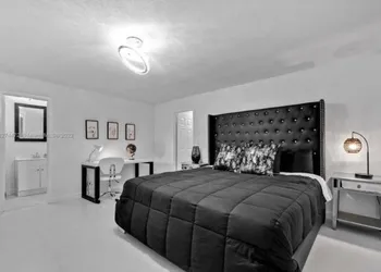 Kool Runnings B&B Margate suites hotel thumbnail 4