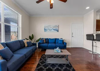 Modern Style Cozy APT W/ Fast Wi-Fi Near Down Town McKinney hotel thumbnail 7