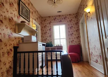 Somerset Suite hotel thumbnail 3