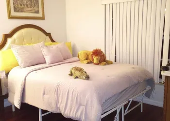 Disney's Bed & and Breakfast Bring Your Pets hotel thumbnail 2