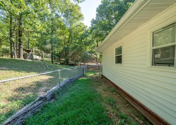 Luxury Rock Creek INN Near Lake Hamilton hotel thumbnail 4
