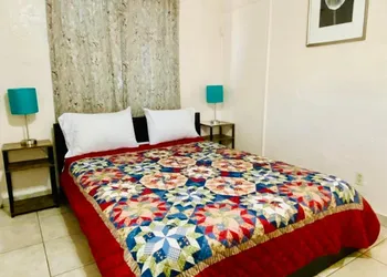 Hallandale Beach Motel with Free Parking and Full Kitchen ! No extra fees! Accepting CASH! hotel thumbnail 3