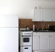 Hallandale Beach Motel with Free Parking and Full Kitchen ! No extra fees! Accepting CASH! hotel detail image 5