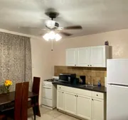 Hallandale Beach Motel with Free Parking and Full Kitchen ! No extra fees! Accepting CASH! hotel detail image 7