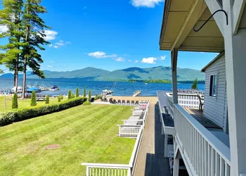 Waters Edge Lodge hotel thumbnail 3