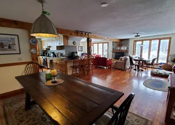 Ski and Hike/Bike Lodge - minutes from the hills hotel thumbnail 6