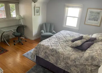Sunlight Splendor Apartment at Twin Oaks Inn by the Trails hotel thumbnail 5
