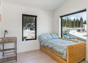 Alagnaq Inn Panoramic Views Modern Retreat hotel thumbnail 8