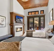 Luxe Ski-inOut w Summer Hiking Biking Access to Park City Resort. Enjoy Hyatt Centric amenities hotel detail image 5