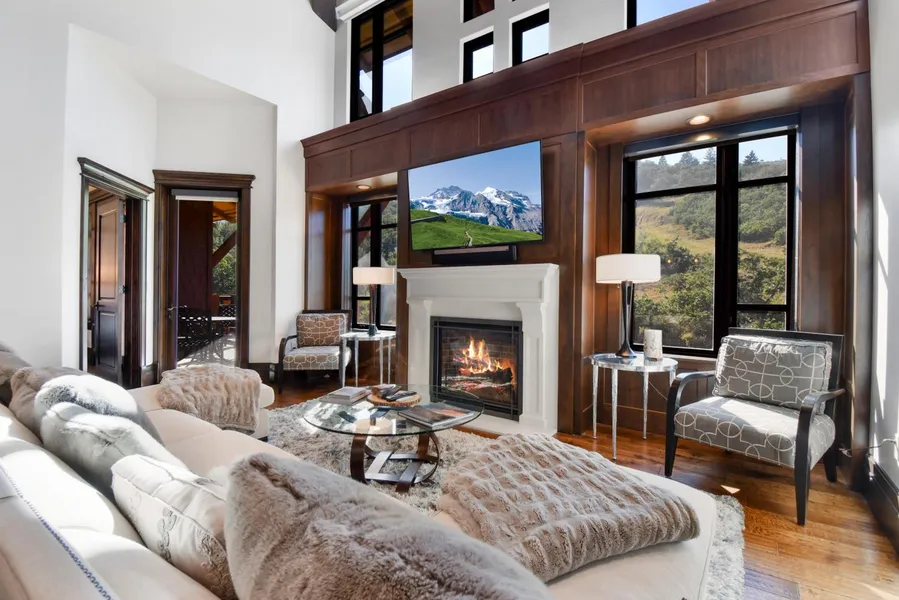 Luxe Ski-inOut w Summer Hiking Biking Access to Park City Resort. Enjoy Hyatt Centric amenities hotel detail image 6
