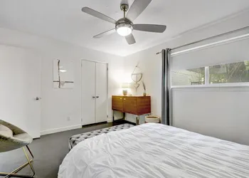 Quiet Mid Century Modern Retreat with Patio and Yard by Lodgewell hotel thumbnail 8