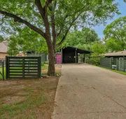 Sunny Mid Century Modern with Parking Patio and Fenced Yard by Lodgewell hotel detail image 3