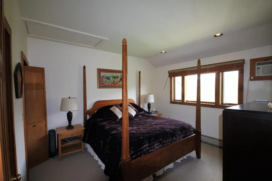 Ski Hills are only minutes away - Pinnacle View Apt - Spectacular Scenery hotel detail image 2