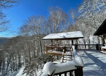 Tree Top Lodge Private Country Club Access For Guests hotel thumbnail 5
