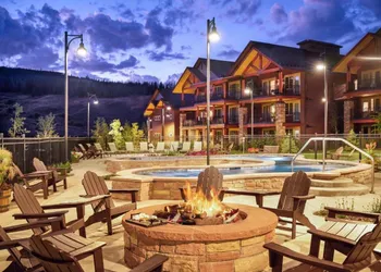Exquisite Upscale Oasis · Ski Resort hotel thumbnail 2