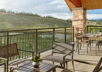 Exquisite Upscale Oasis · Ski Resort hotel thumbnail 4