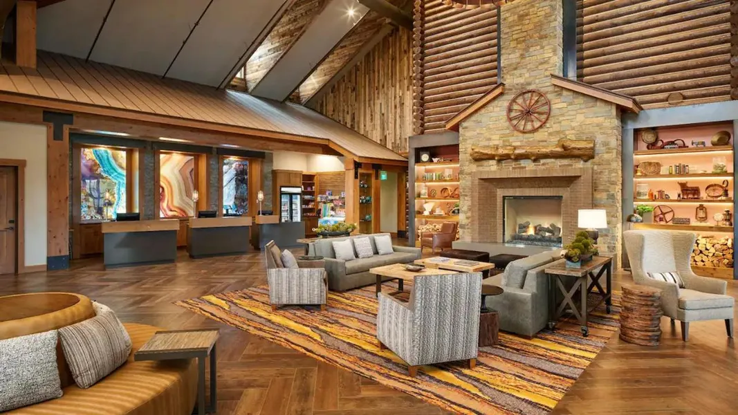 Exquisite Upscale Oasis · Ski Resort hotel detail image 6