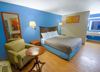 OYO Hotel Battleboro NC I-95 hotel thumbnail 8